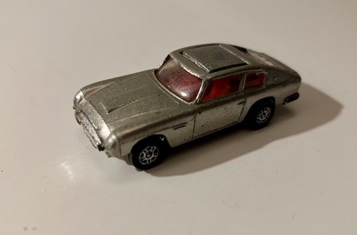 Corgi toys aston martin - toys, db5