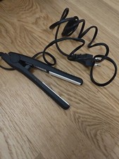 MINI PIASTRA ELETTRICA CON FILO CAPELLI PORTATILE VIAGGIO EFFETTO FRISE' HD-002