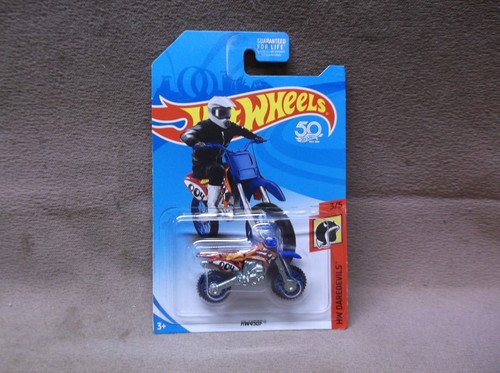 Hot wheels 2018 red - hot,