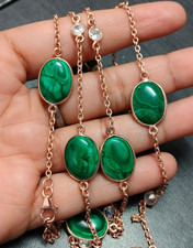 Collana a strati con pietre