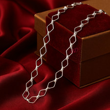 Collana con catena in platino