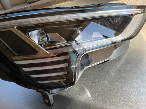Audi tron faro destro - /,