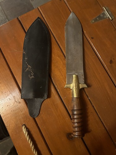 Coltello vintage moderno