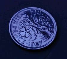 BRIAN MAY QUEEN - PLETTRO CHITARRA BRITISH SIXPENCE - Moneta concerto giubileo platino