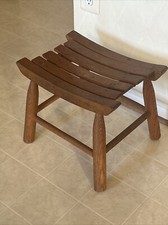 Panca/poggiapiedi a doghe piccola vintage in legno massello, anni '50 circa