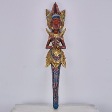 statua in legno etnica