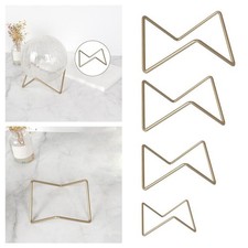 Espositore geometrico in