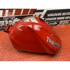 Réservoir Triumph 675