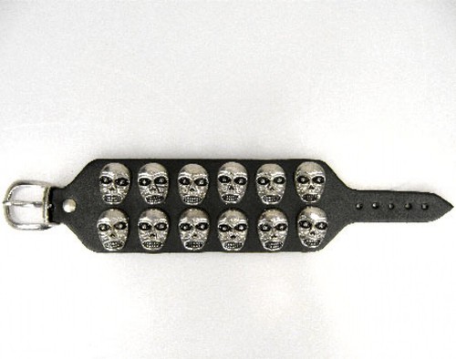 Bracciale con teschi skull - con,