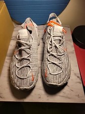 Nike Space Hippie 04