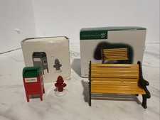 Dept 56 Heritage Village panchina parco in ferro battuto e cassetta postale/idrante antincendio con scatole