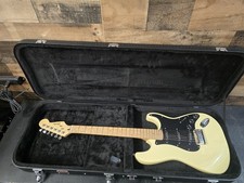 Fender Stratocaster 2004 made in Korea.  Aggiornamento Seymour Duncan. Con Hsc