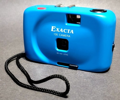 Exacta 135 film point shoot - film,