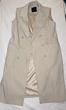 Bagatelle Collection Button