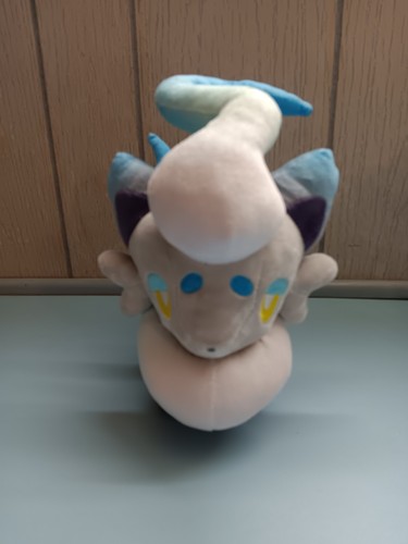 Pokemon shiny hisui - hisui, zorua
