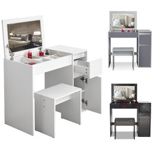 Comodino con cassetti specchio