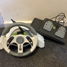 Mad Catz MC2 Volante e Pedali