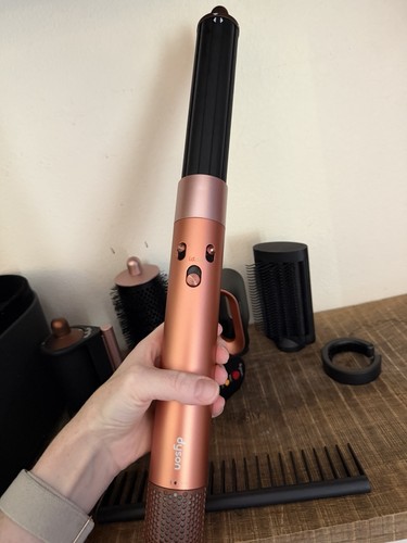 Dyson edizione speciale - -,