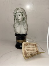 Scultura in porcellana