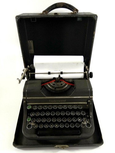 Macchina scrivere underwood - da,