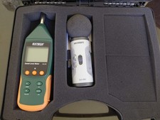 Fonometro Extech Instruments - Registratore dati su scheda SD in tempo reale