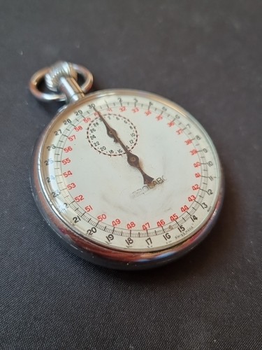 Chronomètre sportif suisse - chronomètre,