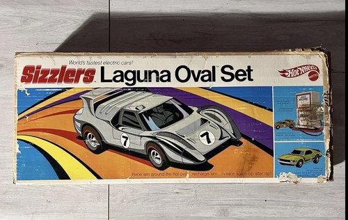 Hot wheels sizzlers - •, •
