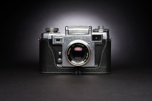 Custodia mezza fotocamera vera