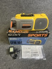 Cassetta radio AM/FM Boombox gialla vintage Sony Sports CFM-104 condizioni 10/10