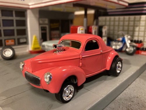 Universal hobbies 1941 willys - universal,