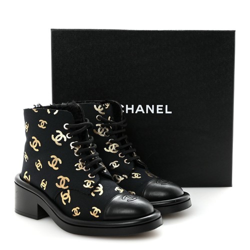Nuovi stivali stringati chanel - stivali,