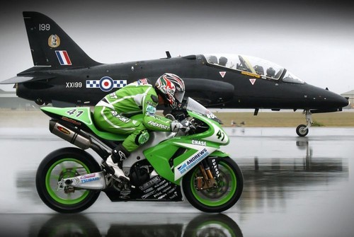 Superbike contro aircraft - superbike,