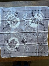 Sciarpa quadrata 29 pollici