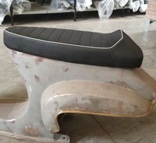 SELLA SPORT RACING NISA PER VESPA 50 SPECIAL N L R 125 ET3 PRIMAVERA CON LEVETTA