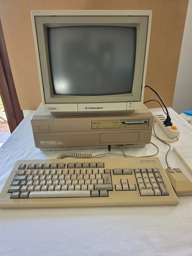 Commodore amiga 2000 - 2000,, colore