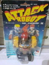 1 VINTAGE FRICTION TOY ATTACK ROBOT MR PIONEER II,ITALIA SPACE TOYS 80 ufo,galaxy