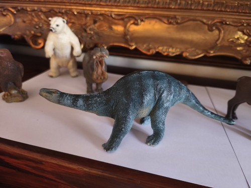 Apatosauro gigante 45x20 una - apatosauro,
