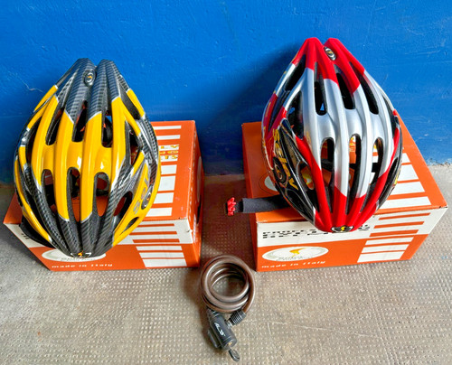 Coppia caschi ciclismo - coppia,