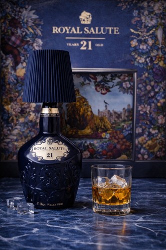 Lampada bottiglia chivas - chivas, royal