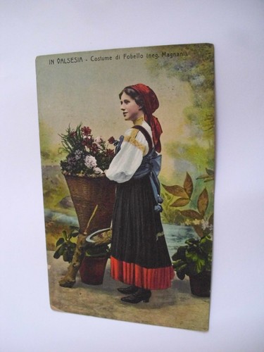 Vercelli valsesia costume - vercelli,