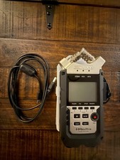 Zoom H4N Pro Registratore Digitale Portatile Multitraccia con SSD da 32GB