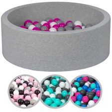 Piscina di palline colorate