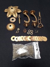 Lotto di ricambi vari in metallo per lampadari e applique vintage