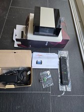 Ricevitore satellitare Linux Xtrend ET8500, 3x DVB-S, 1x DVB-C, monitor, LCD, multi-sintonizzatore, 2 TB