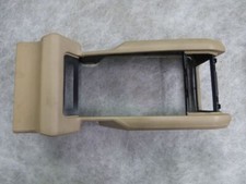 Vano portaoggetti posteriore