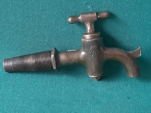 Antico rubinetto vecchia spina - rubinetto,