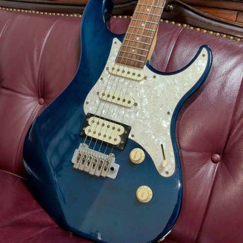 Chitarra elettrica blu