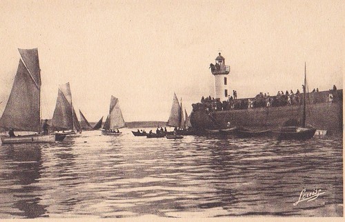 Unposted vintage postcard - vintage,