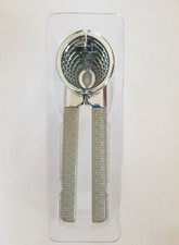 SCHIACCIANOCI DESIGN MOLTO