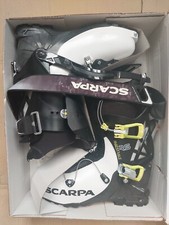 Scarponi sci alpinismo  scarpa